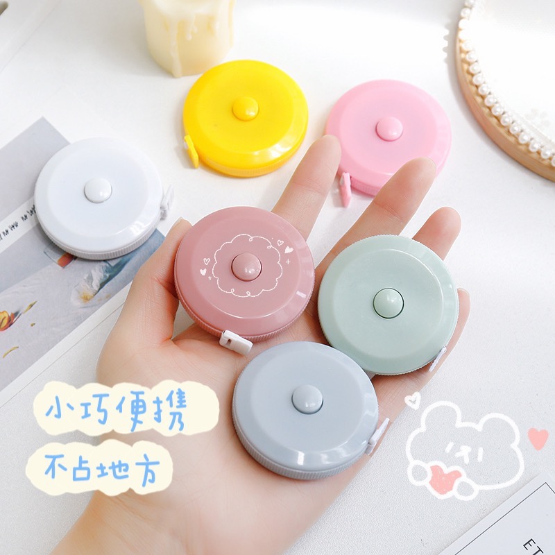 Meow acc【台灣現貨】便攜小捲尺 圓型尺 迷你捲尺 伸縮尺 馬卡龍色系捲尺 自動伸縮捲尺 三圍捲尺 測量捲尺-細節圖2