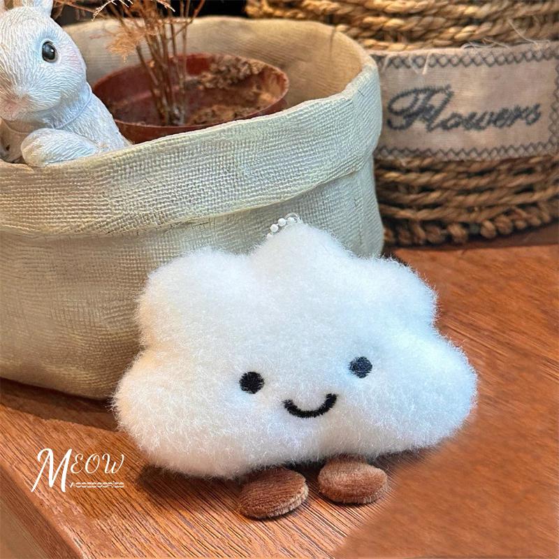 Meow acc【台灣現貨】毛絨雲朵吊飾 雲朵娃娃吊飾 毛絨雲朵掛飾 背包吊飾 包包掛件 微笑雲朵吊飾 可愛雲朵吊飾-細節圖6