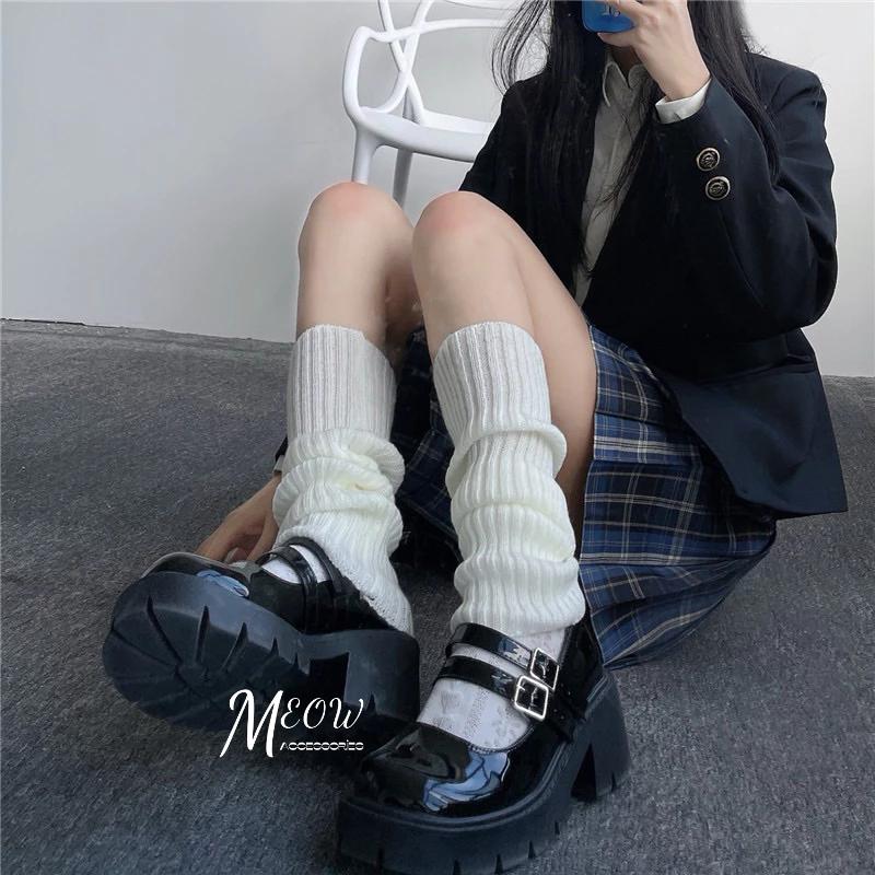Meow acc【台灣現貨】泡泡襪套 堆堆襪套 針織襪套 日系襪套 y2k風格 白色襪套 黑色襪套 泡泡襪 保暖襪套-細節圖4
