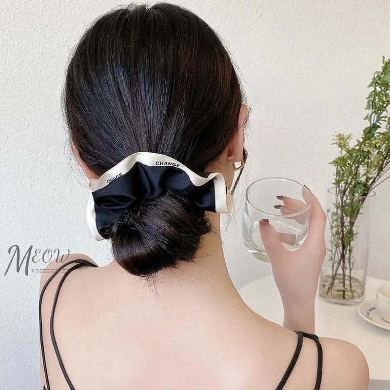 Meow acc【台灣現貨】小香風大腸髮圈 氣質大腸圈 女生髮圈 小香風髮圈 綁頭髮 韓系大腸髮圈 滾邊大腸圈 高級感-細節圖4