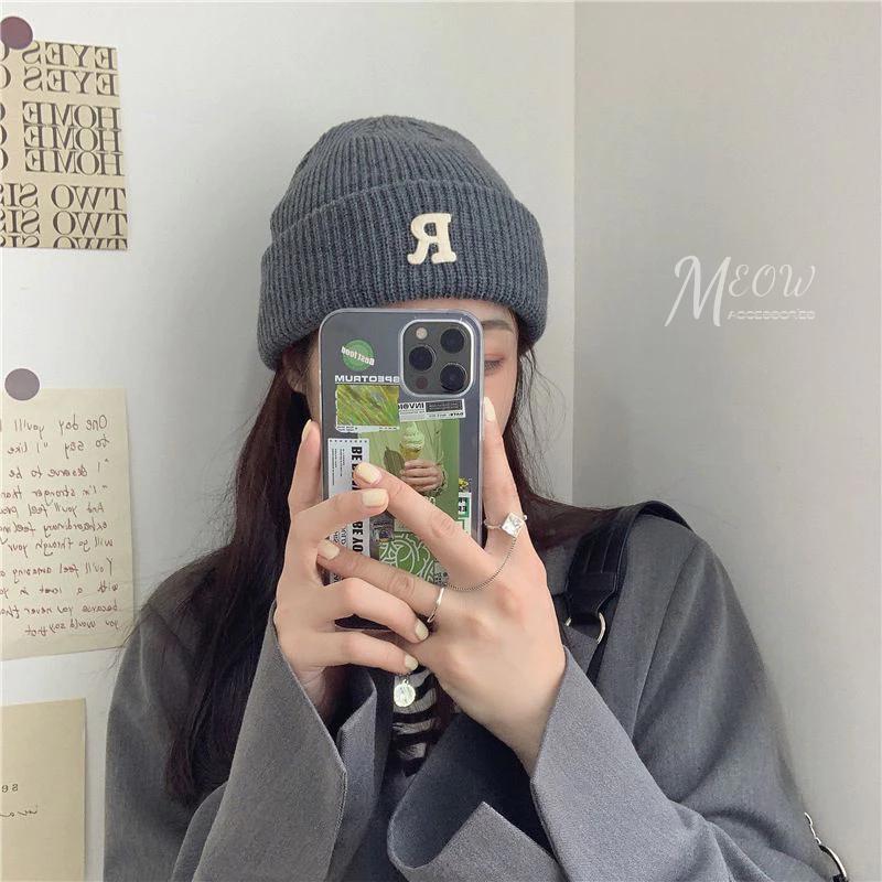 Meow acc【台灣現貨】R字針織毛帽 字母R針織帽 保暖毛帽 素色毛帽 秋冬保暖小物 包頭帽 韓版毛線帽 護耳帽-細節圖7