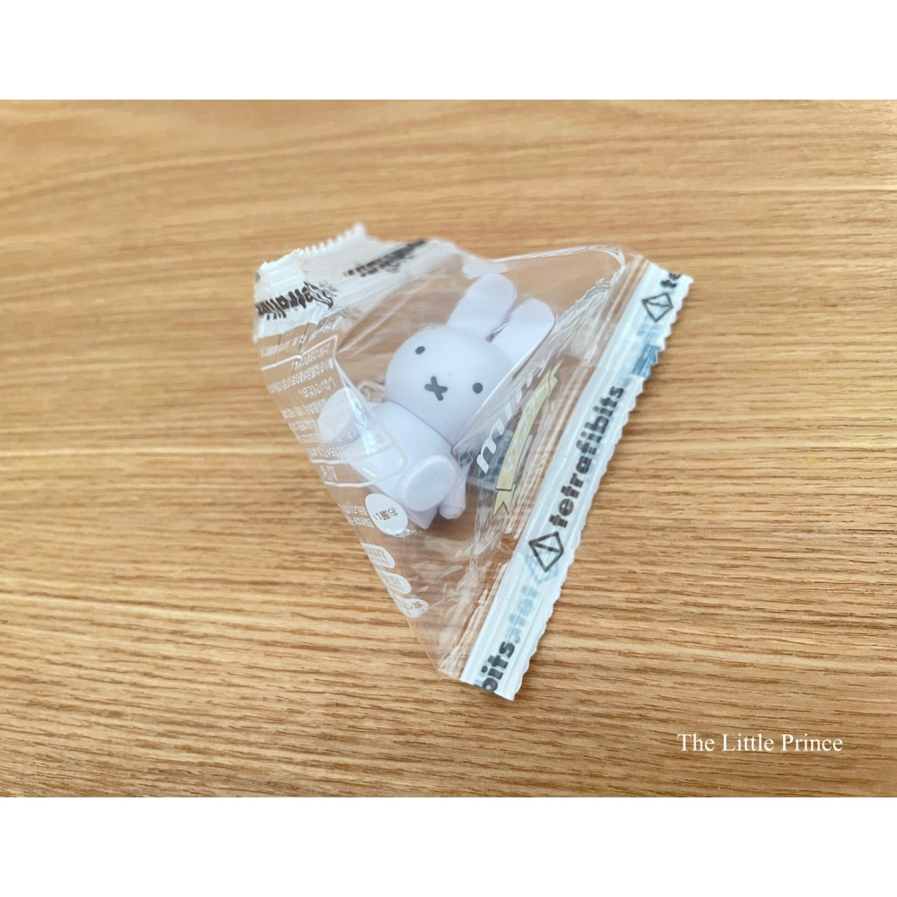 日本 米飛兔公仔 小玩具 馬卡龍素色款 坐姿 糖果包公仔-細節圖2