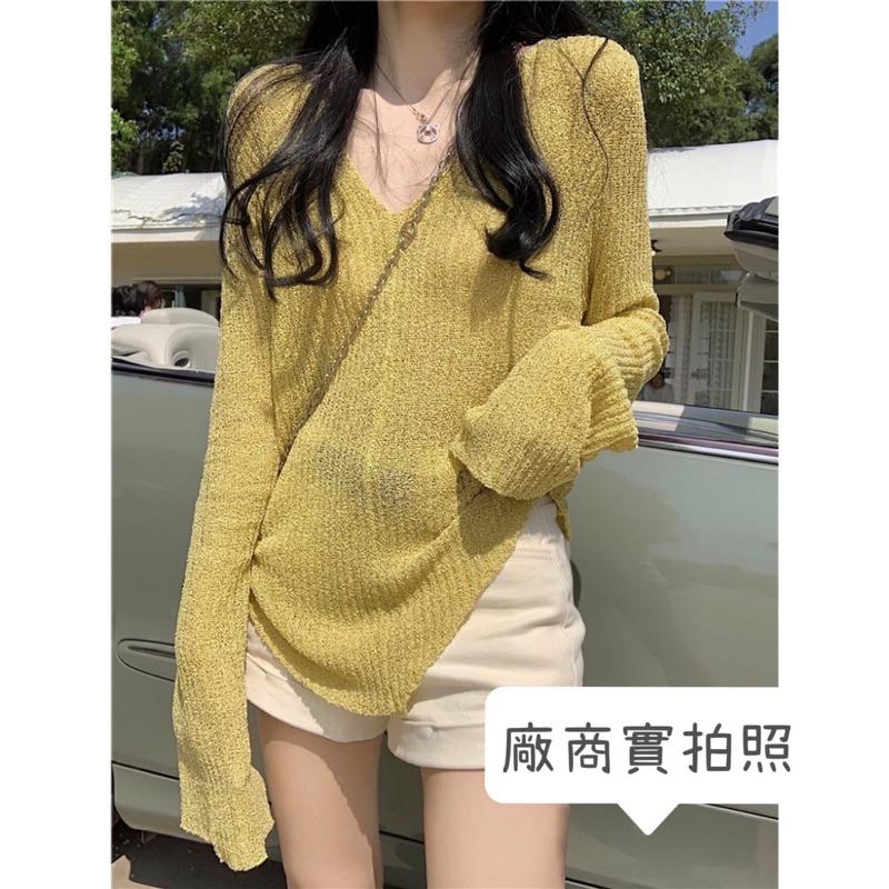 現貨♡ 薄款長袖 V領 針織上衣 鏤空 春季 修身 寬鬆 針織衫 設計感上衣-細節圖3