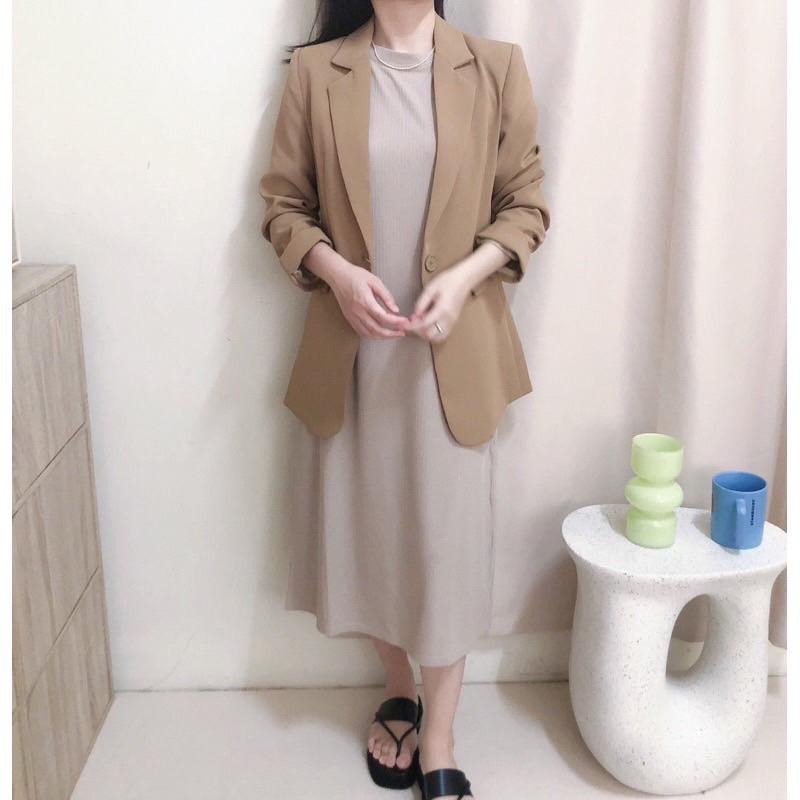 現貨♡ 休閒 坑條 坑條長洋裝 休閒長洋 長洋裝 韓版 舒適 百搭 素色洋裝 壓褶裙-細節圖4