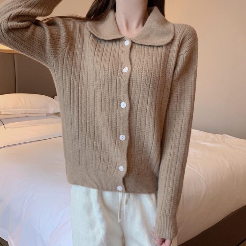現貨𖤐 兔子魚║ 9966D 娃娃領 排扣 針織 針織上衣 開扣上衣 羊絨 親膚 質感 長袖上衣 女上衣 女長袖-細節圖2
