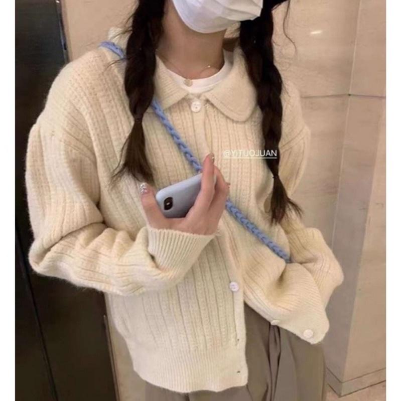 現貨𖤐 兔子魚║ 9966D 娃娃領 排扣 針織 針織上衣 開扣上衣 羊絨 親膚 質感 長袖上衣 女上衣 女長袖-細節圖3