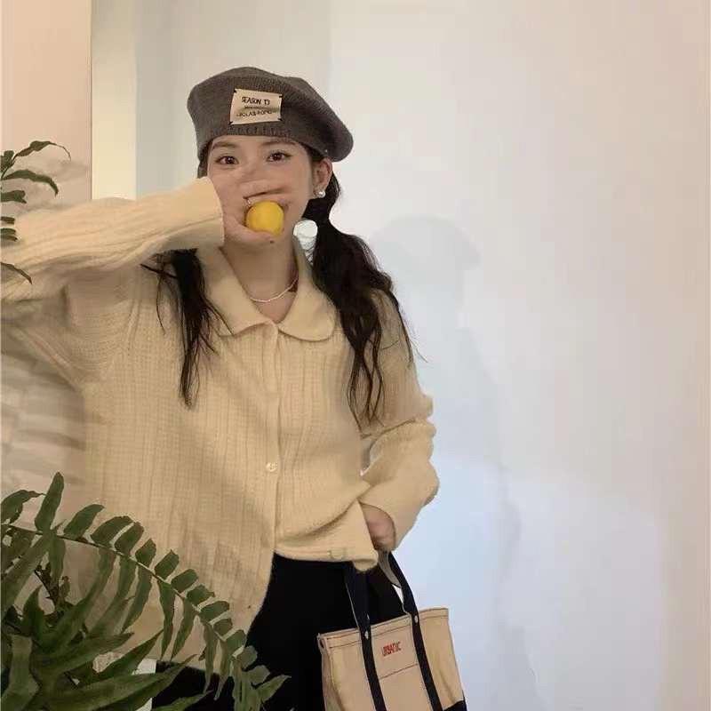 現貨𖤐 兔子魚║ 9966D 娃娃領 排扣 針織 針織上衣 開扣上衣 羊絨 親膚 質感 長袖上衣 女上衣 女長袖-細節圖4