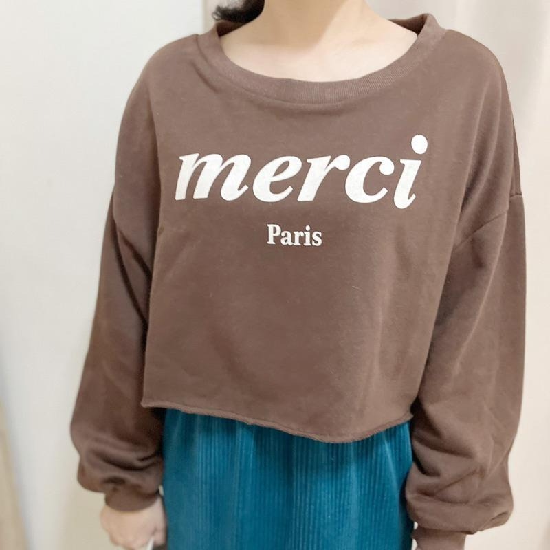 現貨𖤐 兔子魚║秋冬款 短版 不修邊下擺 寬鬆 大學T 長袖T恤 長袖上衣 短版上衣 秋冬款 英文-細節圖6