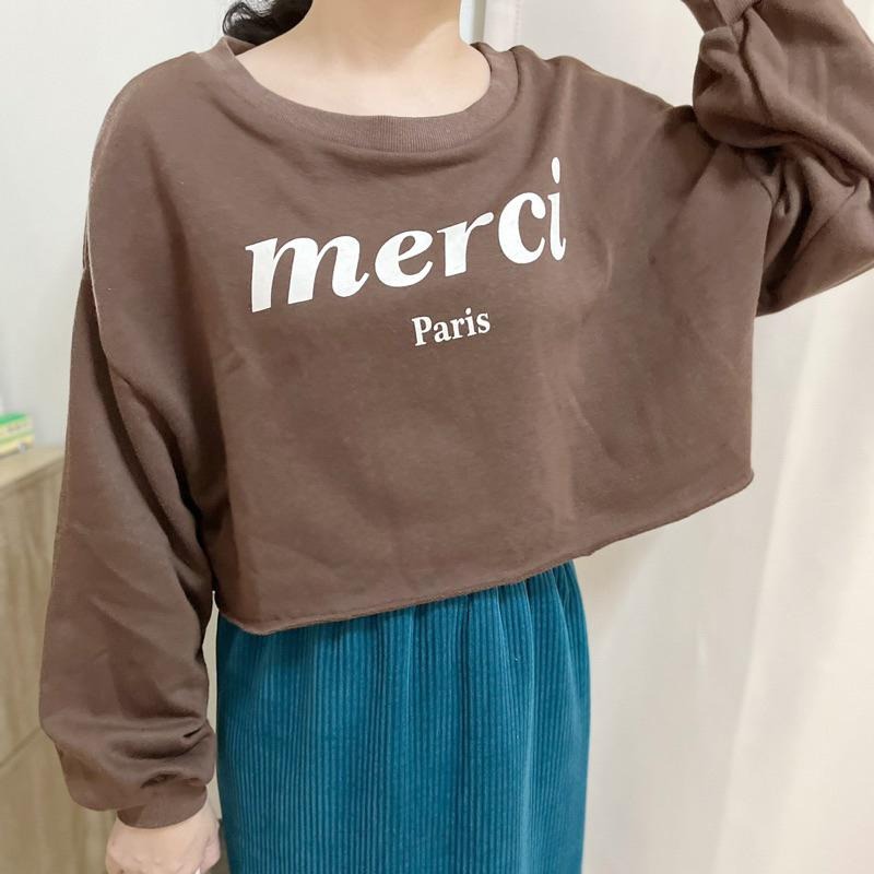 現貨𖤐 兔子魚║秋冬款 短版 不修邊下擺 寬鬆 大學T 長袖T恤 長袖上衣 短版上衣 秋冬款 英文-細節圖7