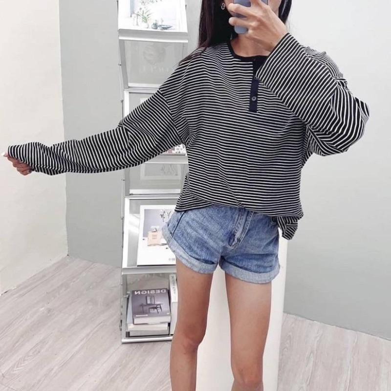 現貨𖤐 兔子魚║7002 半開釦 條紋 薄T 大尺碼 寬鬆 女上衣 長袖T恤 長袖上衣 女長袖 條紋上衣-細節圖5