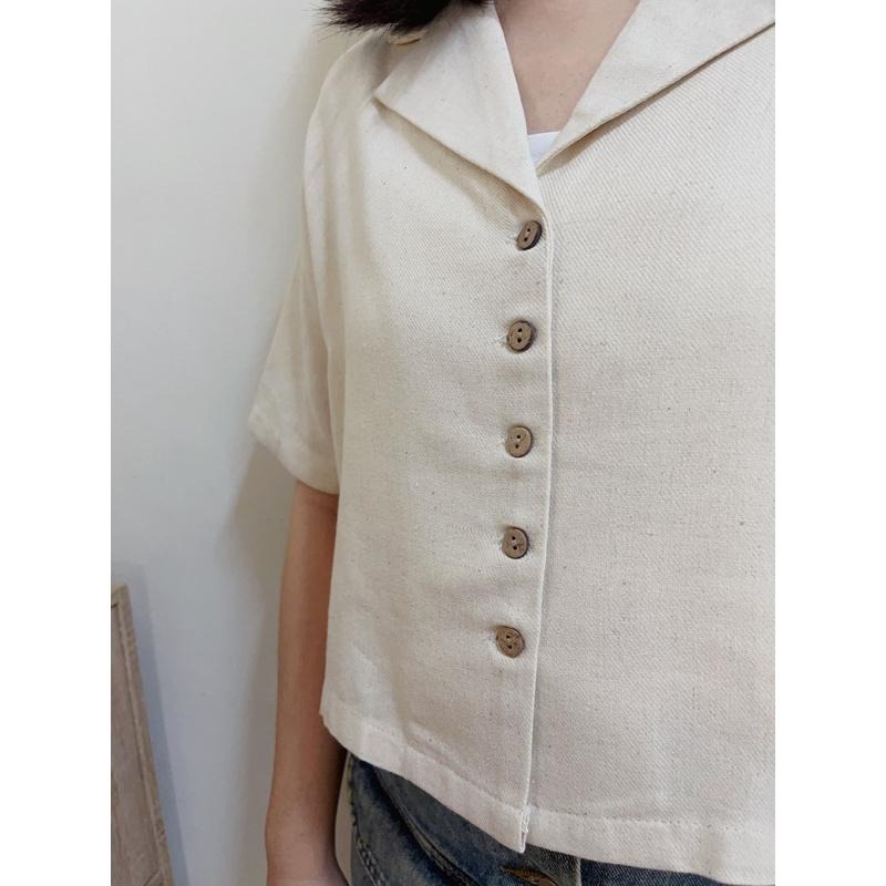 現貨♡短版 襯衫 質感好 韓版 斜紋布 短版襯衫 短袖襯衫 女短袖襯衫-細節圖7