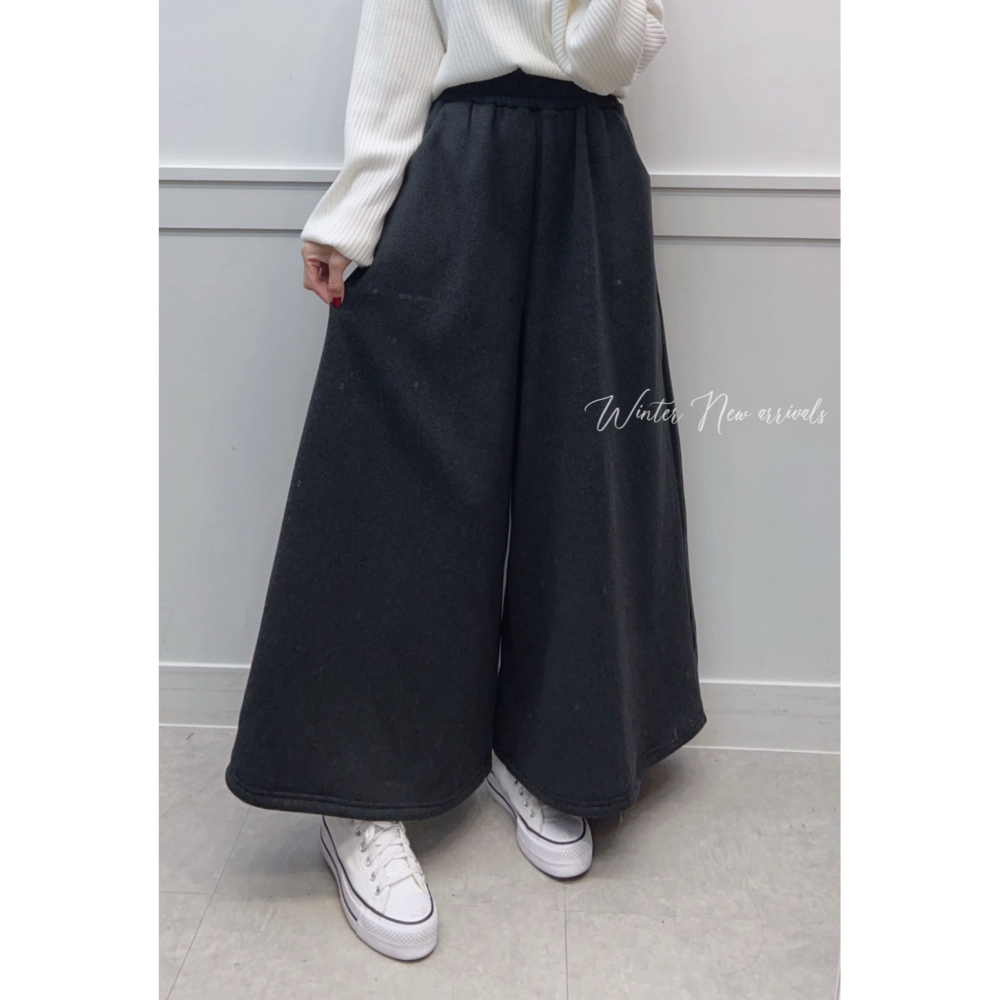 現貨𖤐兔子魚✓║6726 女寬褲 女長褲 寬褲裙 保暖寬褲 加厚寬褲 刷絨寬褲 鬆緊寬褲 傘狀寬褲 裙擺寬褲 厚磅寬褲-細節圖2