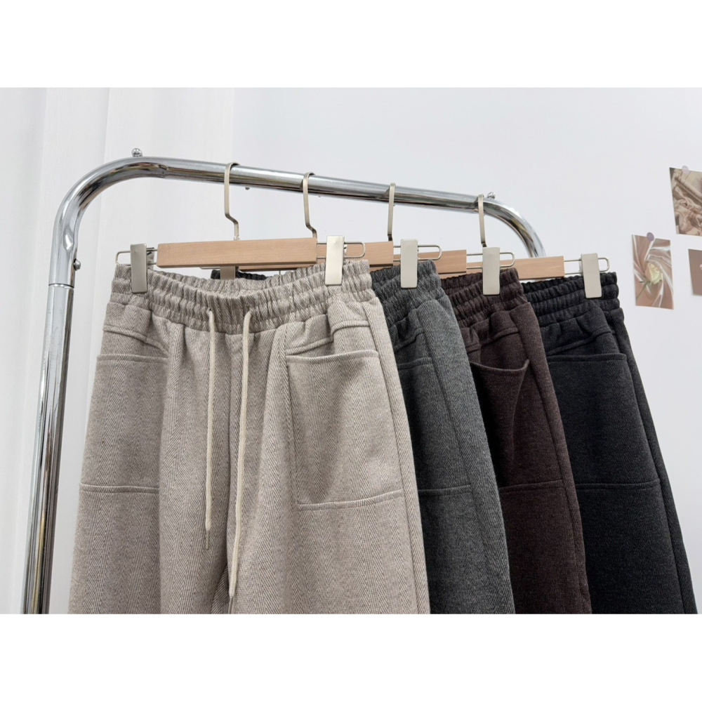 現貨𖤐兔子魚✓║L149274 女長褲 休閒長褲 冬天長褲 人字紋長褲 毛呢長褲 抽繩長褲 直筒長褲 口袋長褲 百搭長-細節圖6