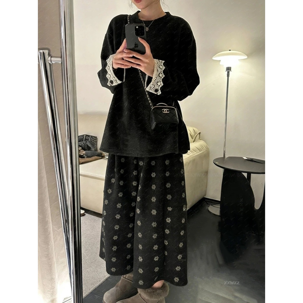 現貨𖤐兔子魚✓║PU1149 冬天上衣 女上衣 蕾絲上衣 氣質上衣 開叉上衣 絨毛上衣 長袖上衣 保暖上衣 中長板上衣-細節圖2