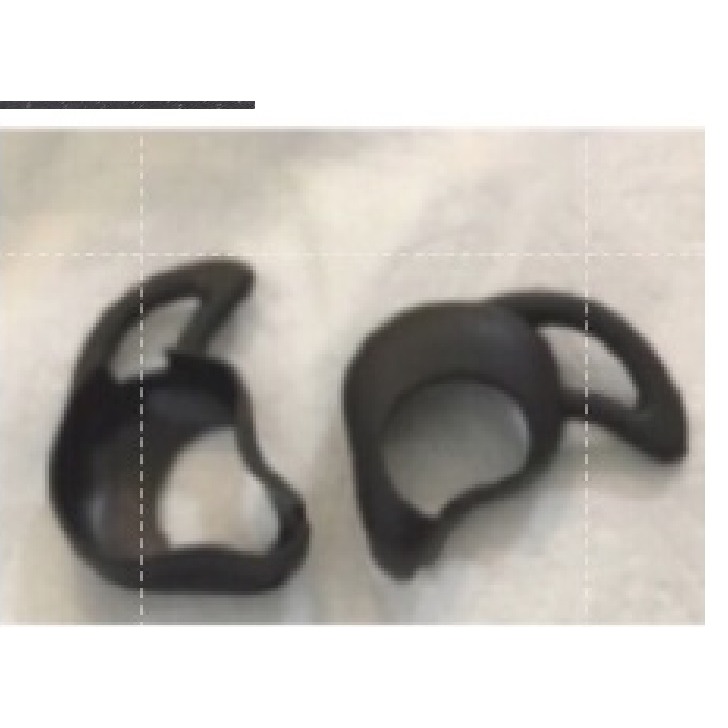 黑色耳翼一對