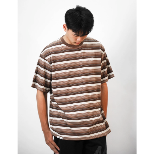 《4AM寅選》 NICEID 圓領美式條紋T 官方正品 美式 春夏 男女 落肩 印花 圓領 寬鬆 舒適親膚-細節圖4