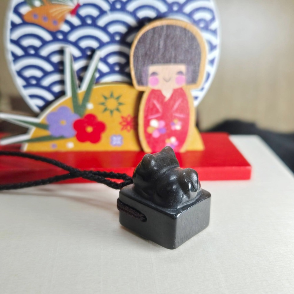 可愛 小貓 貓咪 貓爪 銀曜石 印章 擺飾 百元 飾品 項鍊 吊飾 生日 情人節 畢業 交換 開運 禮物 A0095-細節圖6