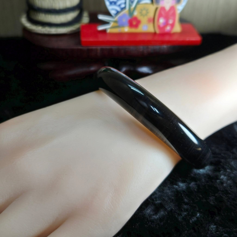 ｜守護能量，穩定內在力量｜ 56.54mm 銀曜石 手鐲 飾品 生日 聖誕 情人節 畢業 交換 開運 禮物 C0019-細節圖2
