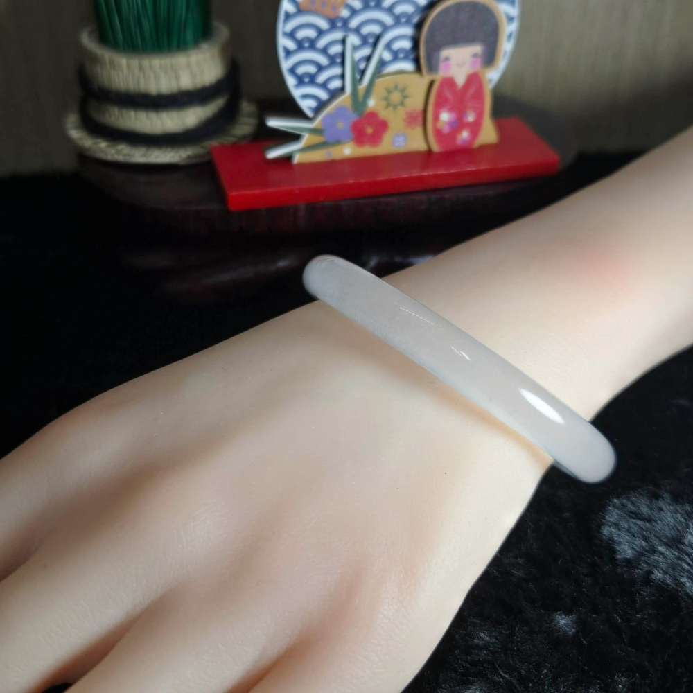 ｜清透如水，溫潤似玉｜54.3mm 水沫玉 圓條 美人條 手鐲 飾品 生日 聖誕 情人節 畢業 交換 禮物 C0024-細節圖3