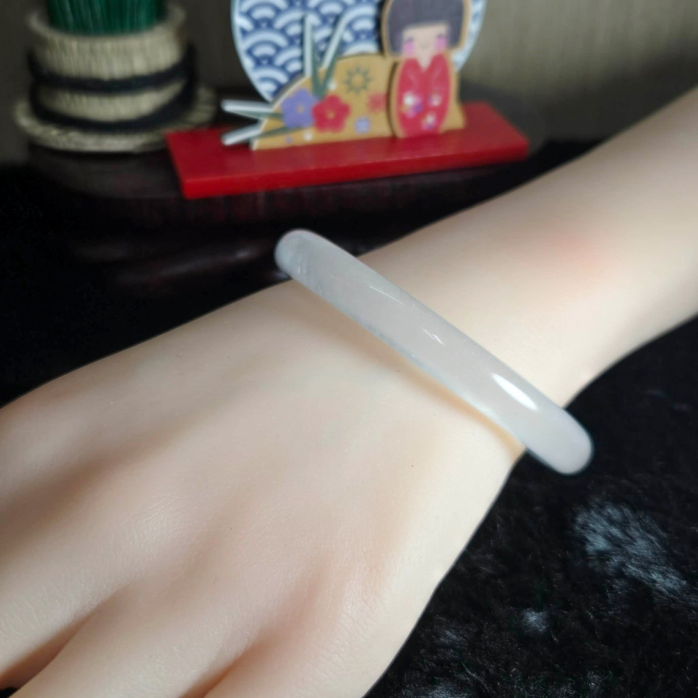 ｜清透如水，溫潤似玉｜54.3mm 水沫玉 圓條 美人條 手鐲 飾品 生日 聖誕 情人節 畢業 交換 禮物 C0024-細節圖5