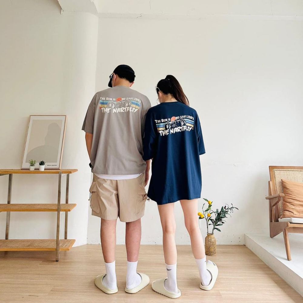 【快速出貨】短袖 落肩重磅短T 棉質 短T 重磅素T 情侶 女生短袖 男短袖 五分袖 短袖 短T 情侶衣 情侶裝-細節圖3