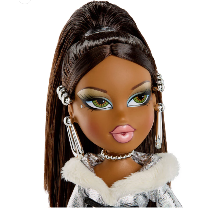 Bratz 貝茲娃娃 Charmz Sasha 莎夏時尚收藏娃娃 全新未拆封-細節圖4