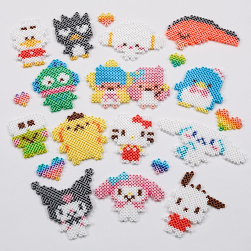 『現貨＋預購』日本大廠 EPOCH Aquabeads 20週年限定「三麗鷗全明星大集合」0等待 水黏珠豪華套組-細節圖2