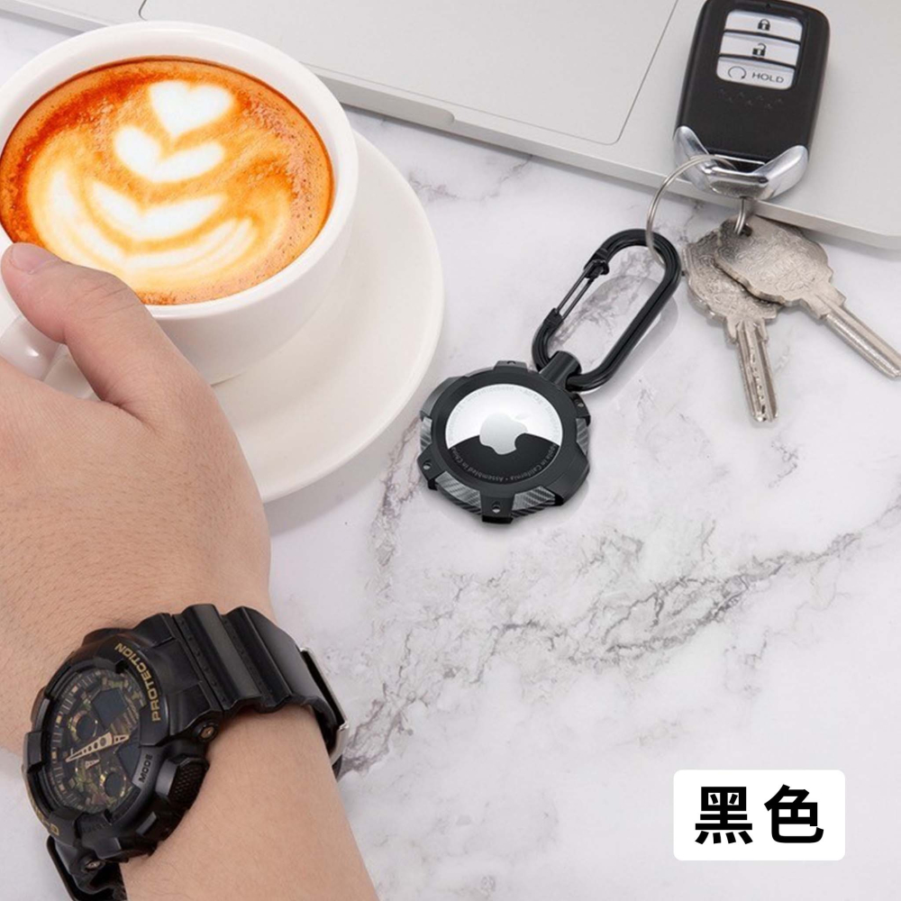 山水之寶｜AirTag 定位追蹤器＆防丟器／簡約碳纖維紋矽膠保護套／一體成形扣環設計／可扣寵物項圈／行李箱書包背包筆電包-細節圖6