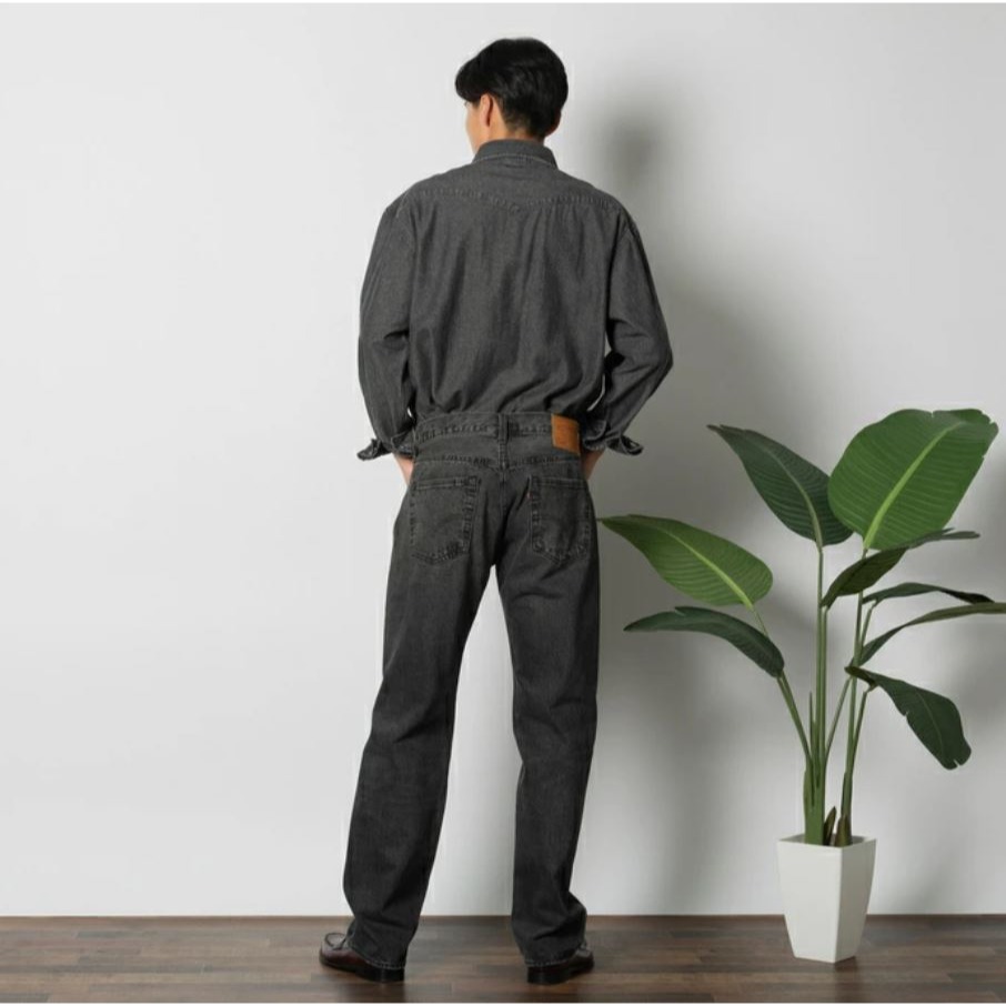 現貨【赤耳黑牛王34腰優惠】美國LEVI S 501 高價 仿舊黑灰 大E紅旗 原創經典排扣直筒褲 牛仔褲 丹寧褲-細節圖3