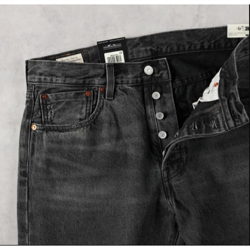 現貨【赤耳黑牛王34腰優惠】美國LEVI S 501 高價 仿舊黑灰 大E紅旗 原創經典排扣直筒褲 牛仔褲 丹寧褲-細節圖6