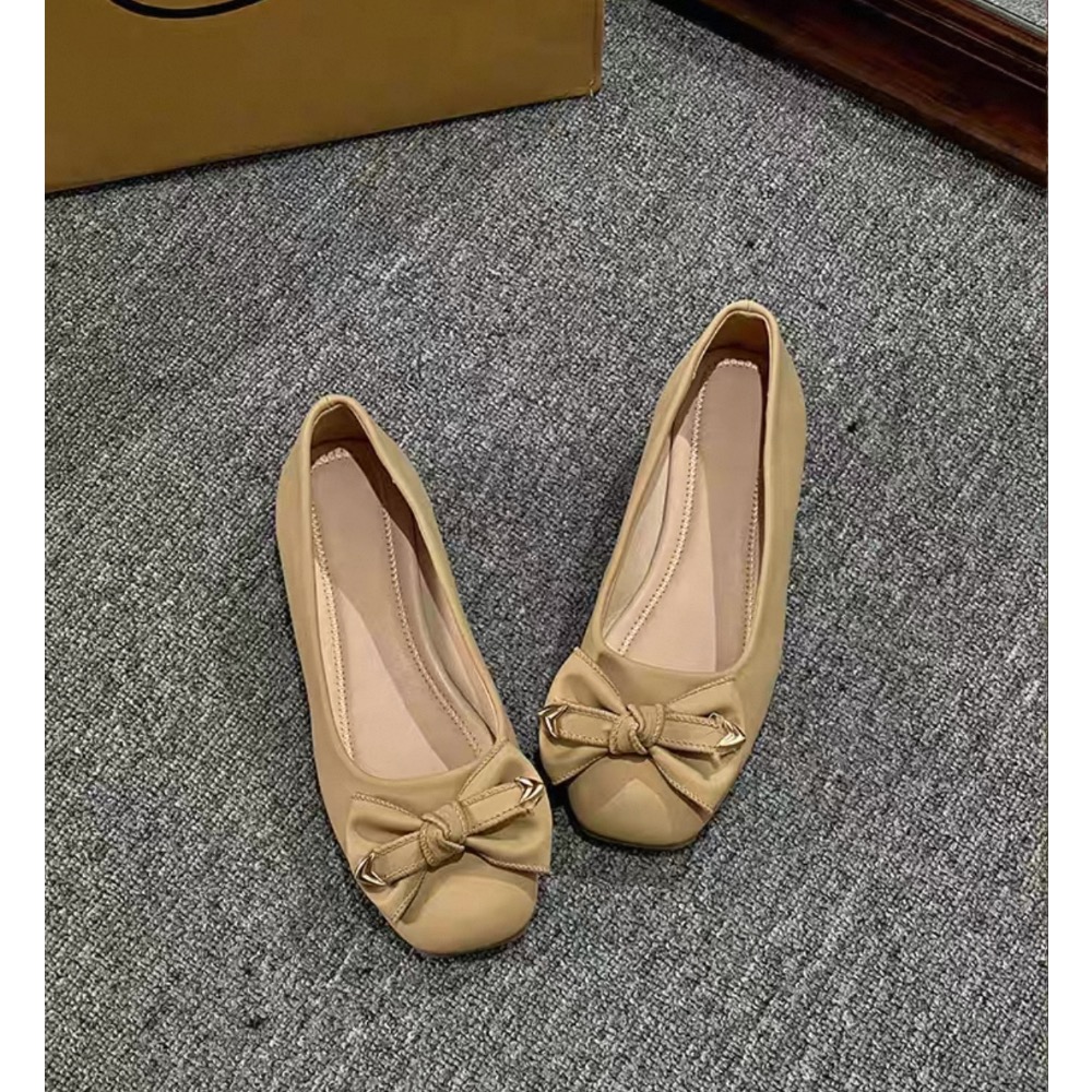 淺口蝴蝶結🎀金屬飾跟鞋-細節圖8