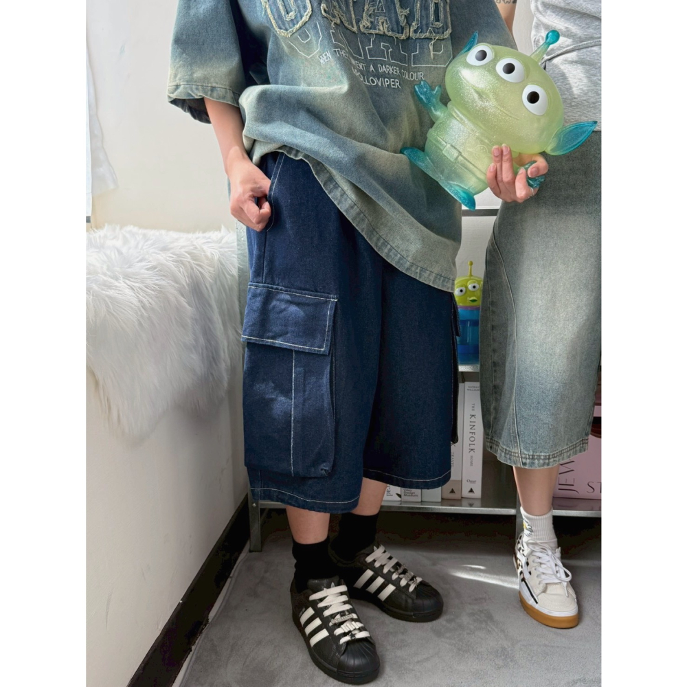 Jone.大口袋原色七分牛仔褲-細節圖3