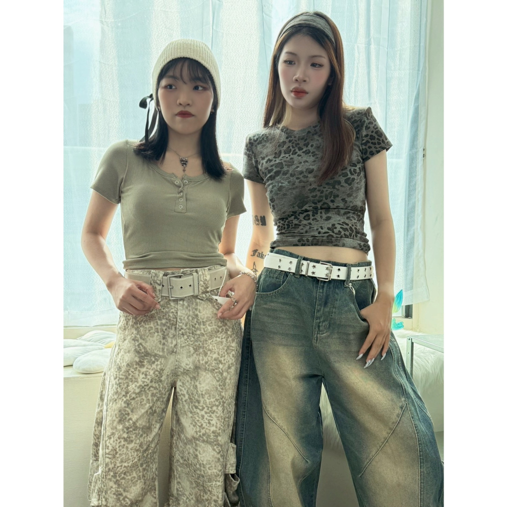 Jone.圓領豹紋修身上衣-細節圖2