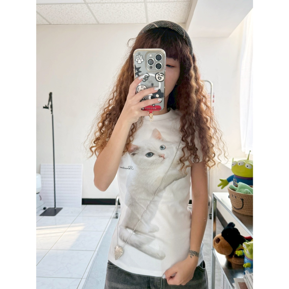 July.白色小貓修身短T-細節圖3