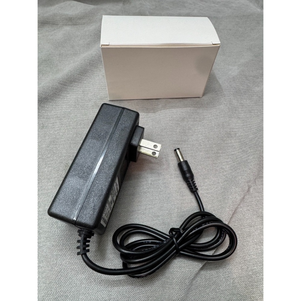 21V 2A 通用 1A 手工具 吹風機 電鑽 鼓風機 電動起子 充電器 21V2A 21V1A-細節圖3