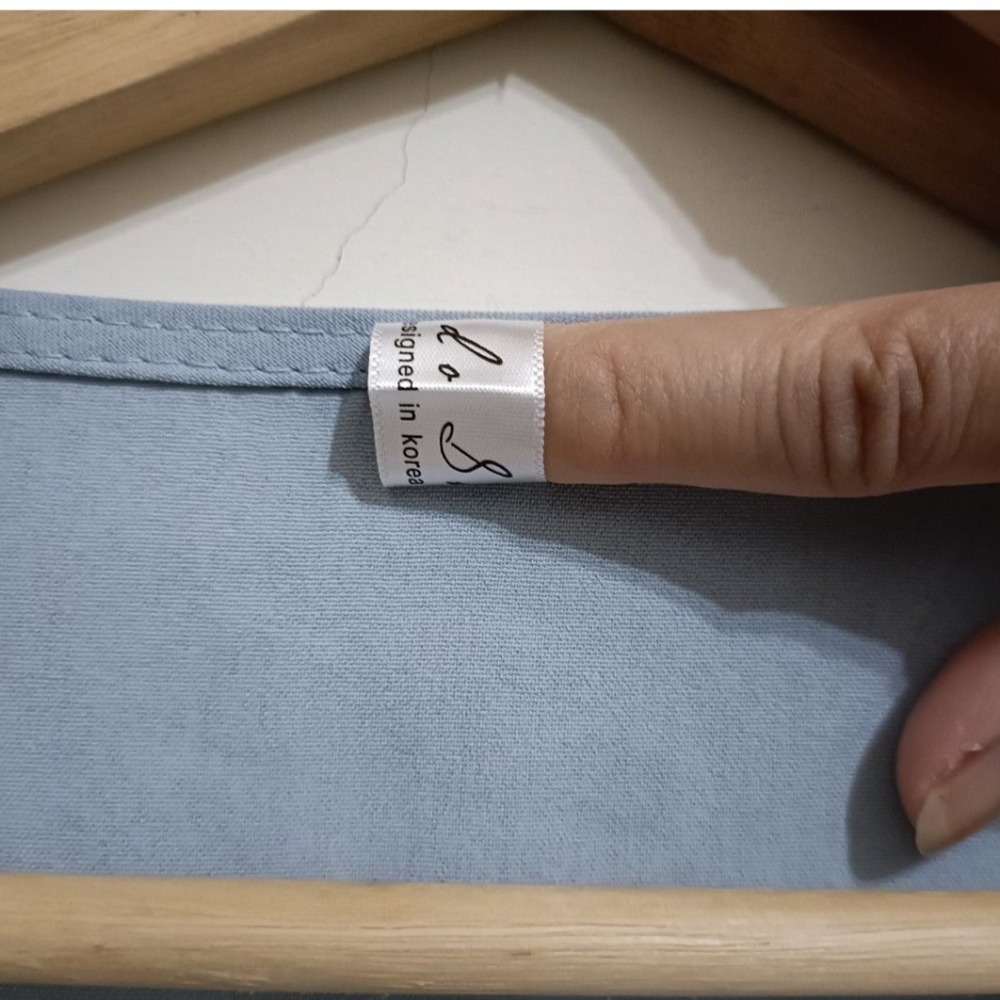 溫柔藍韓版v領雪紡材質襯衫，可當薄外套、罩衫，全新.尺寸S~L可穿.全新僅下水-細節圖3