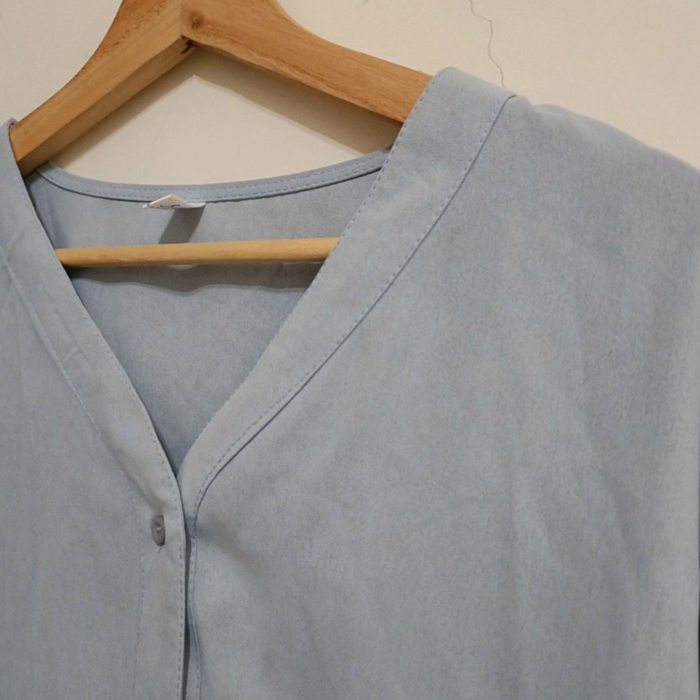 溫柔藍韓版v領雪紡材質襯衫，可當薄外套、罩衫，全新.尺寸S~L可穿.全新僅下水-細節圖4