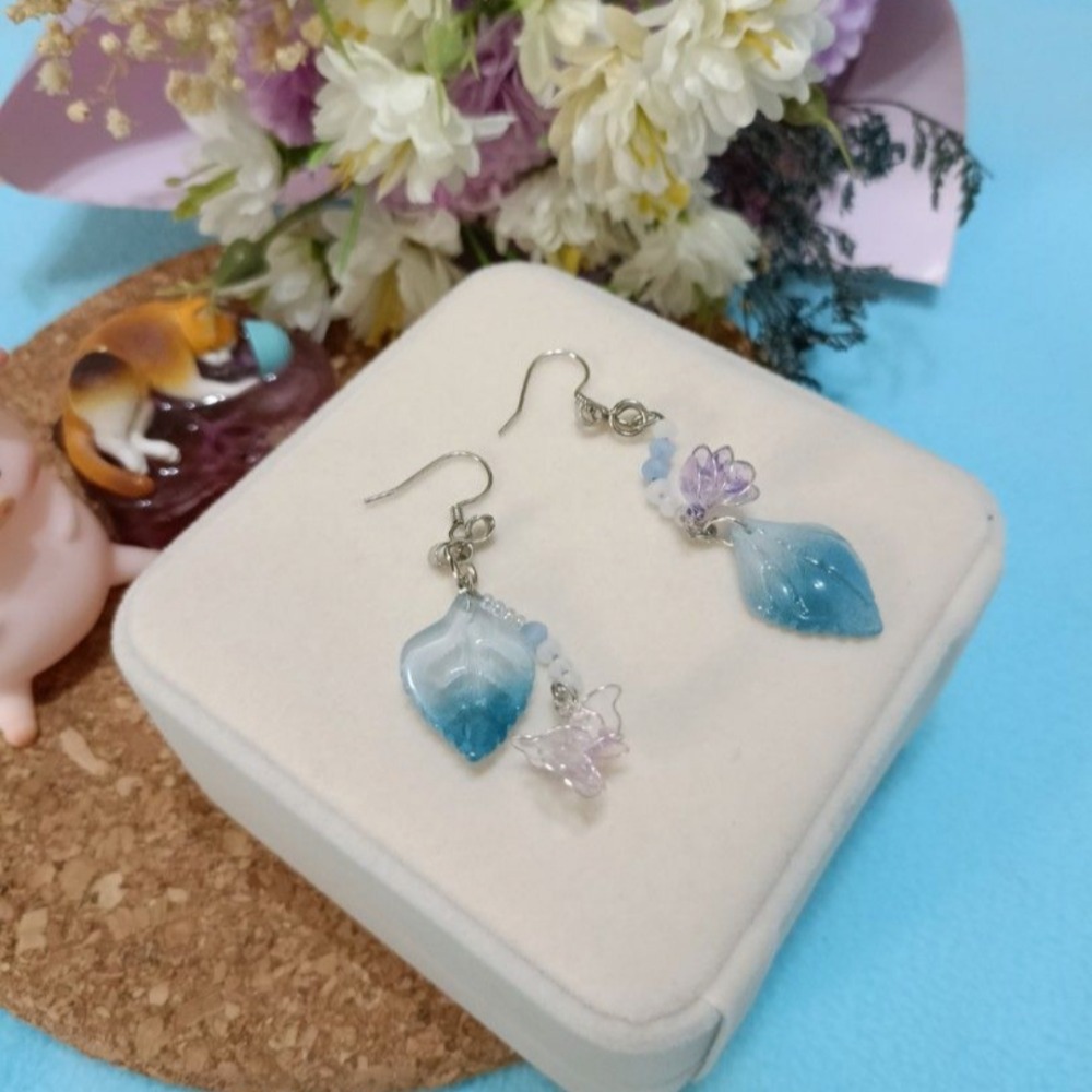 水晶花透紫不對稱耳環（1對）-細節圖3