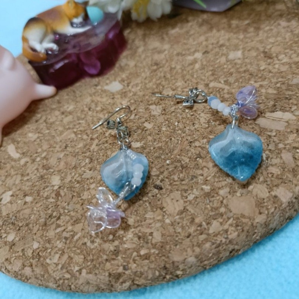 水晶花透紫不對稱耳環（1對）-細節圖7