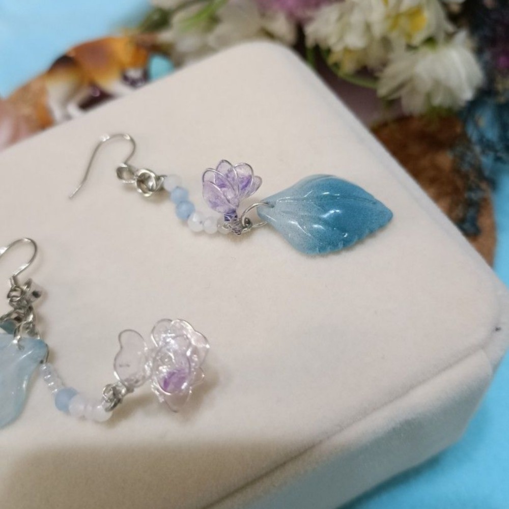 水晶花透紫不對稱耳環（1對）-細節圖8