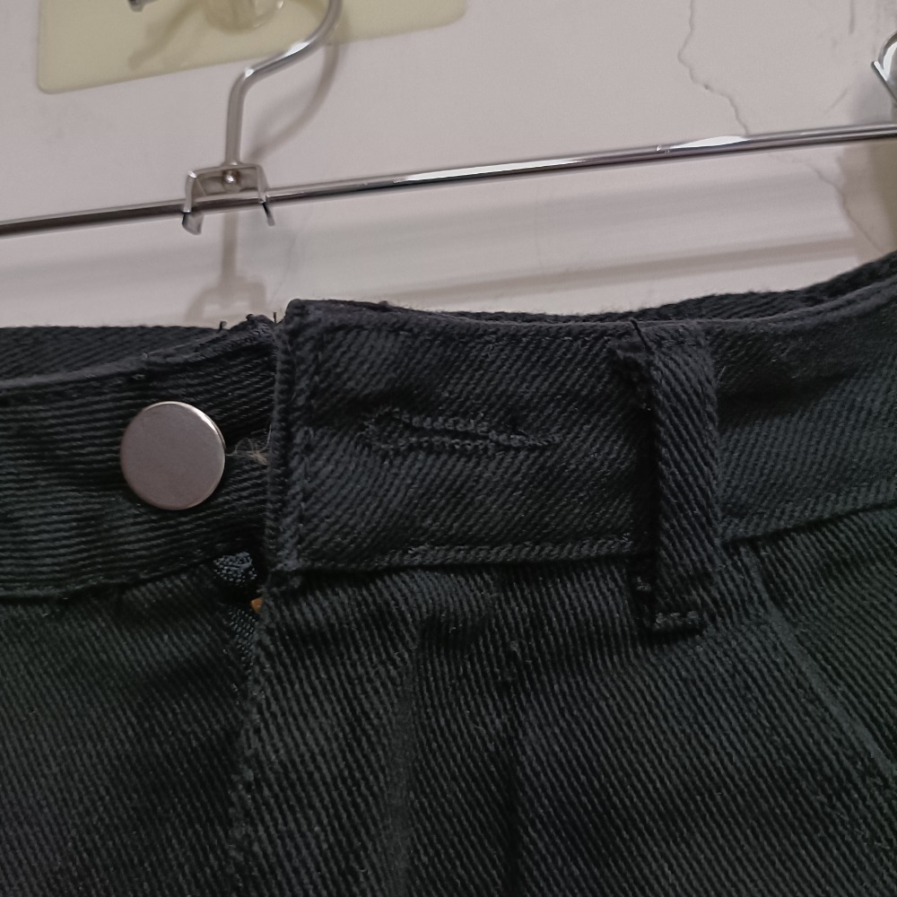 韓國全新黑色A字牛仔裙（僅下水）-細節圖3