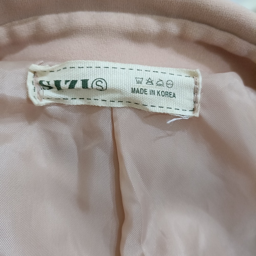 2手韓國粉色公主袖収腰身外套(2折出清）-細節圖4