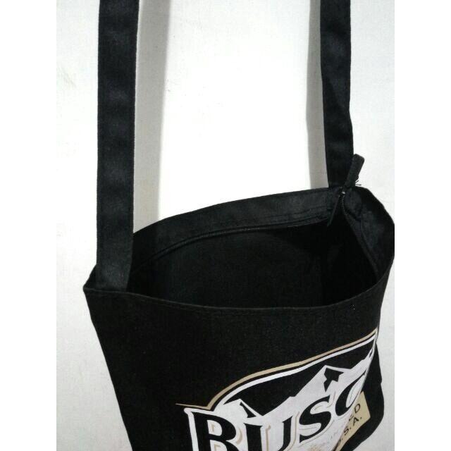 Hype × Busch聯名贈品斜背包-細節圖4