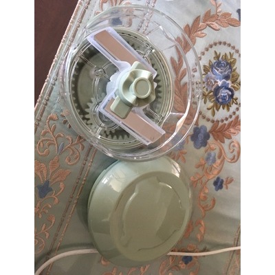 寶寶嬰兒輔食/ 轉轉樂蒜泥機  全新品~綠色-細節圖2