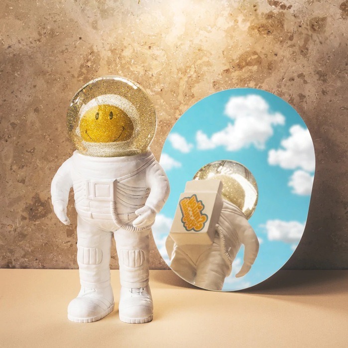 Donkey 造型水晶球 SMILEY 50週年聯名款-笑臉太空人款-細節圖3