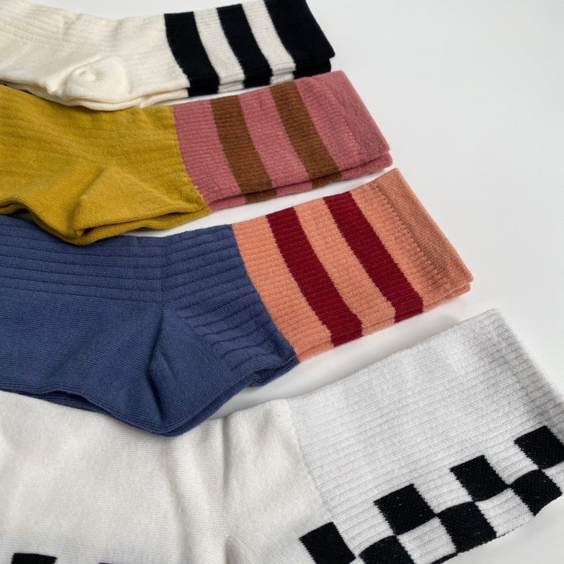 〖韓國東大門現貨〗正韓襪子 韓國襪子 素色襪 中筒襪｜可愛襪子 長襪 條紋襪 小熊襪 狗狗 紅貴賓-細節圖3