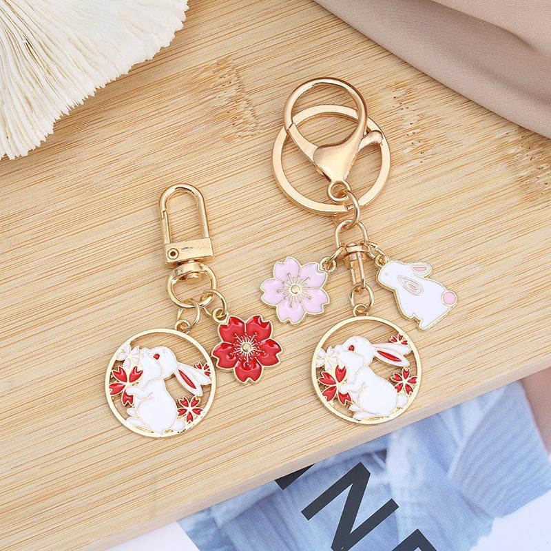 【森圈小物 台灣現貨】兔子 花環 吊飾 櫻花 鑰匙圈 包包 掛件 AirPods 掛飾 可愛 韓版 日系 聖誕 禮物-細節圖5