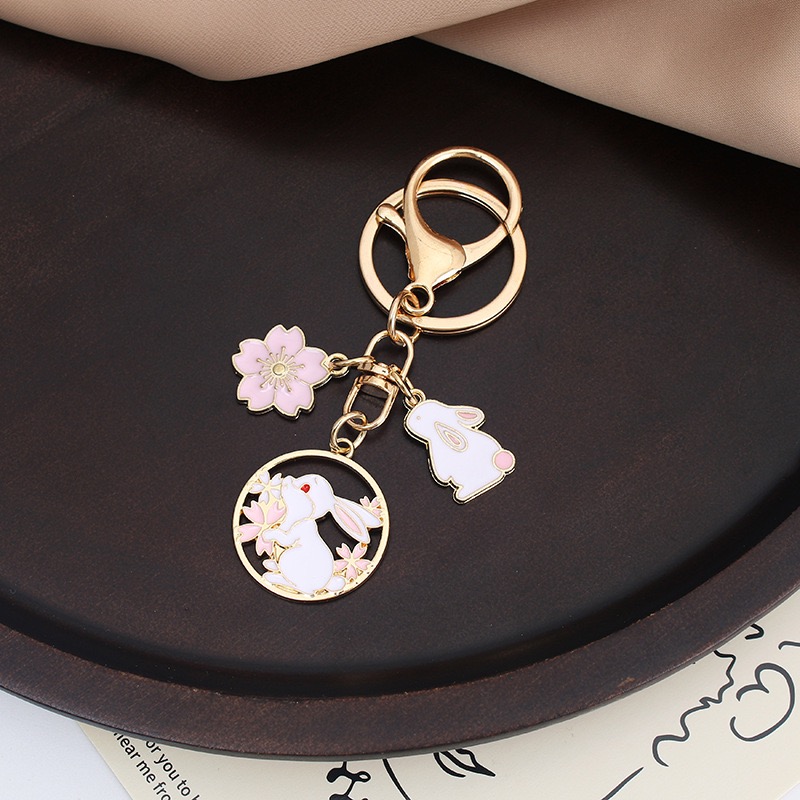 【森圈小物 台灣現貨】兔子 花環 吊飾 櫻花 鑰匙圈 包包 掛件 AirPods 掛飾 可愛 韓版 日系 聖誕 禮物-規格圖9