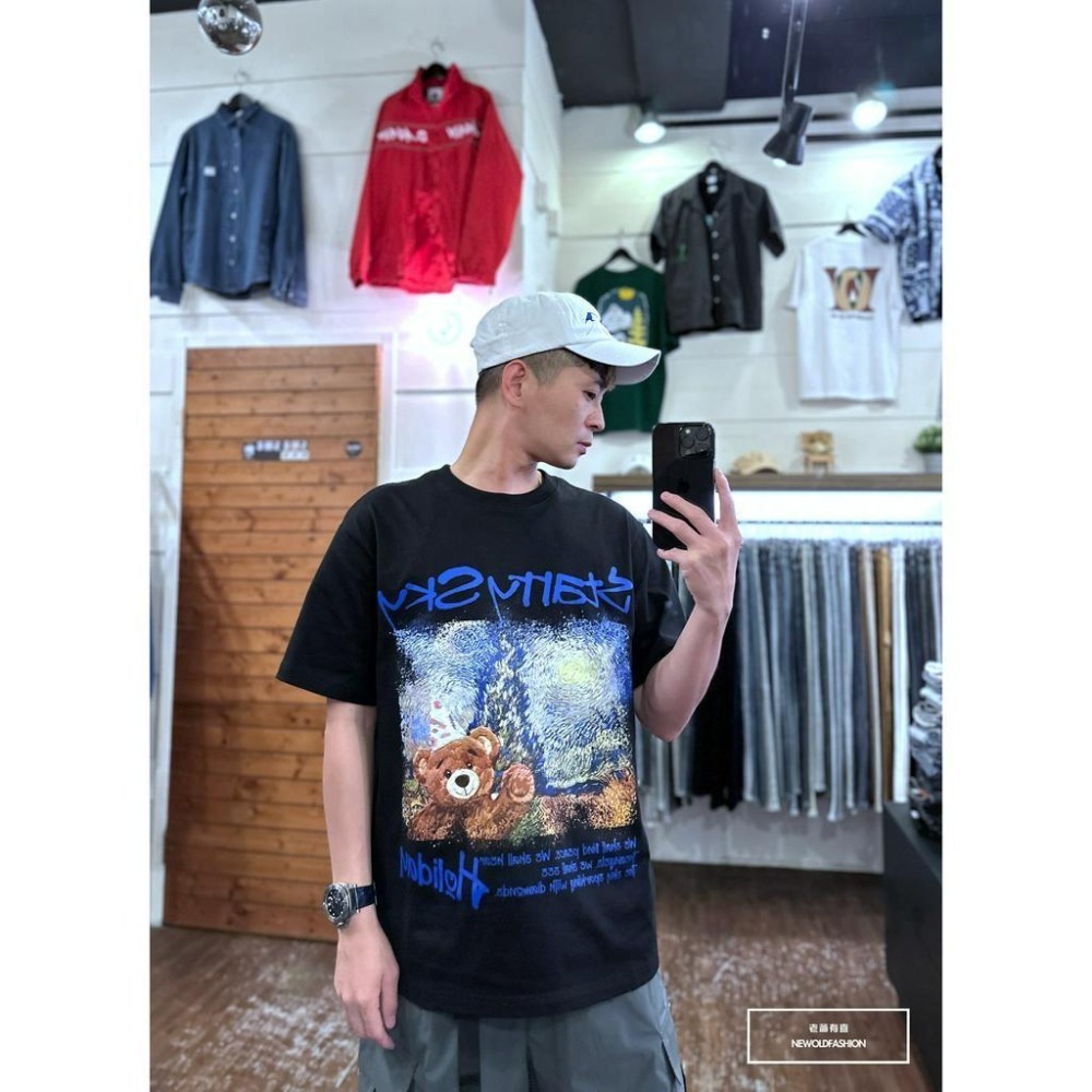 『新品上市』重磅星空帽子熊短T(NOF23052714)-黑-細節圖2