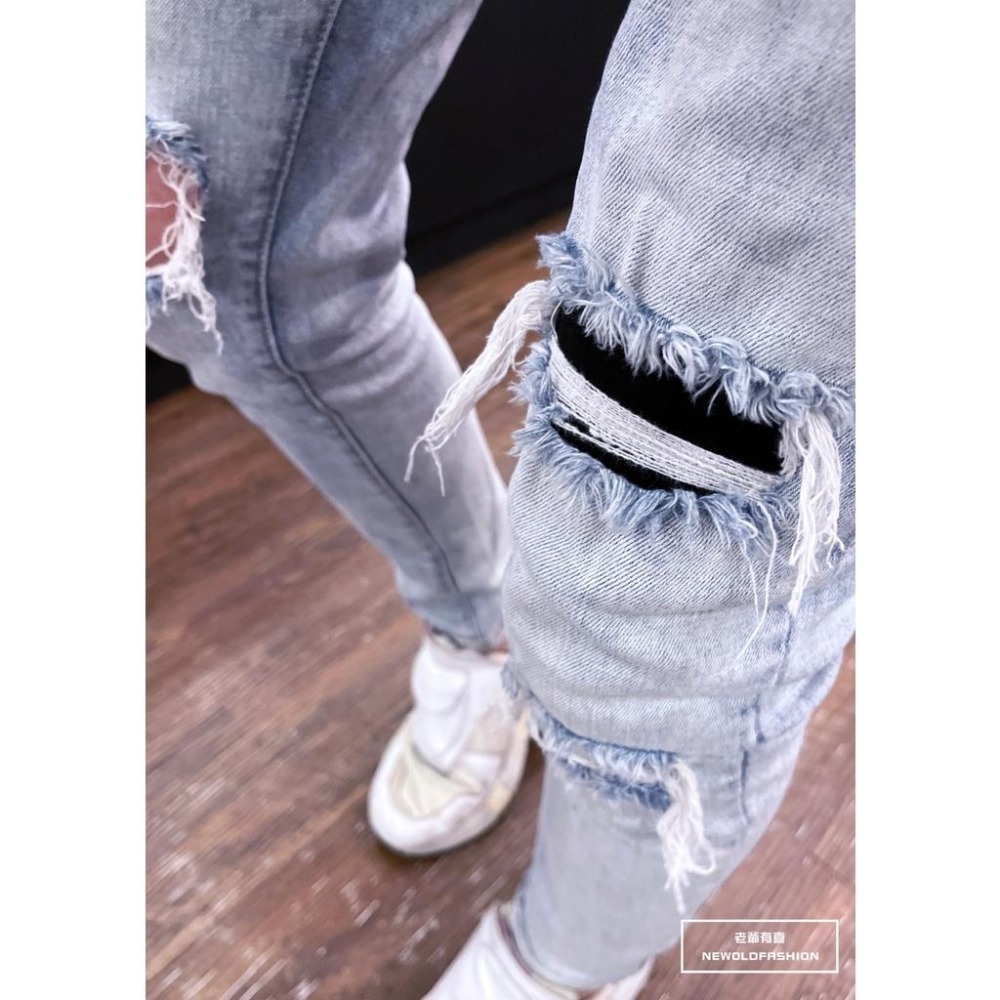 『老爺有喜』重磅單膝破壞補丁小直筒褲 彈性抽鬚 牛仔破褲 顯瘦 修身 窄管 補丁破壞 水洗刷白 水泥灰 白灰 淺灰牛仔褲-細節圖6